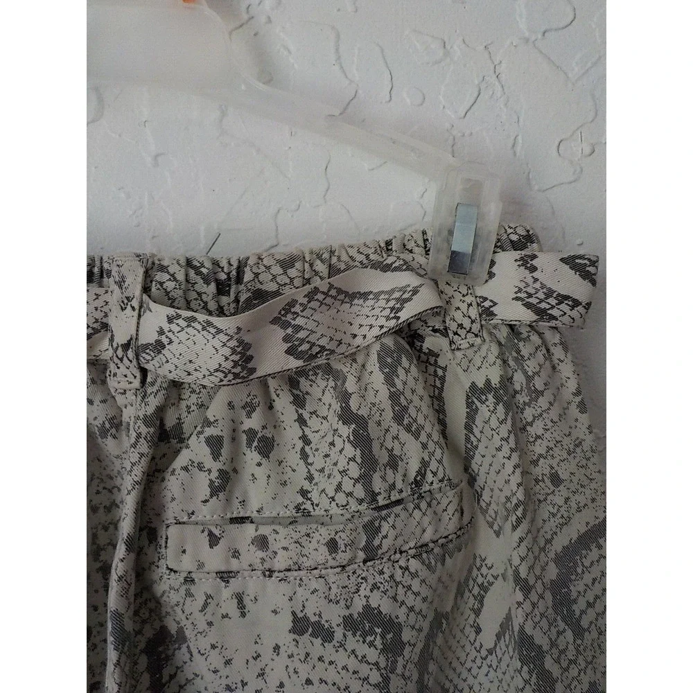 Pam and Gela Joggers Beige Gray Snake Print Pants w/ Belt Women Small (P) Button - Picture 9 of 12